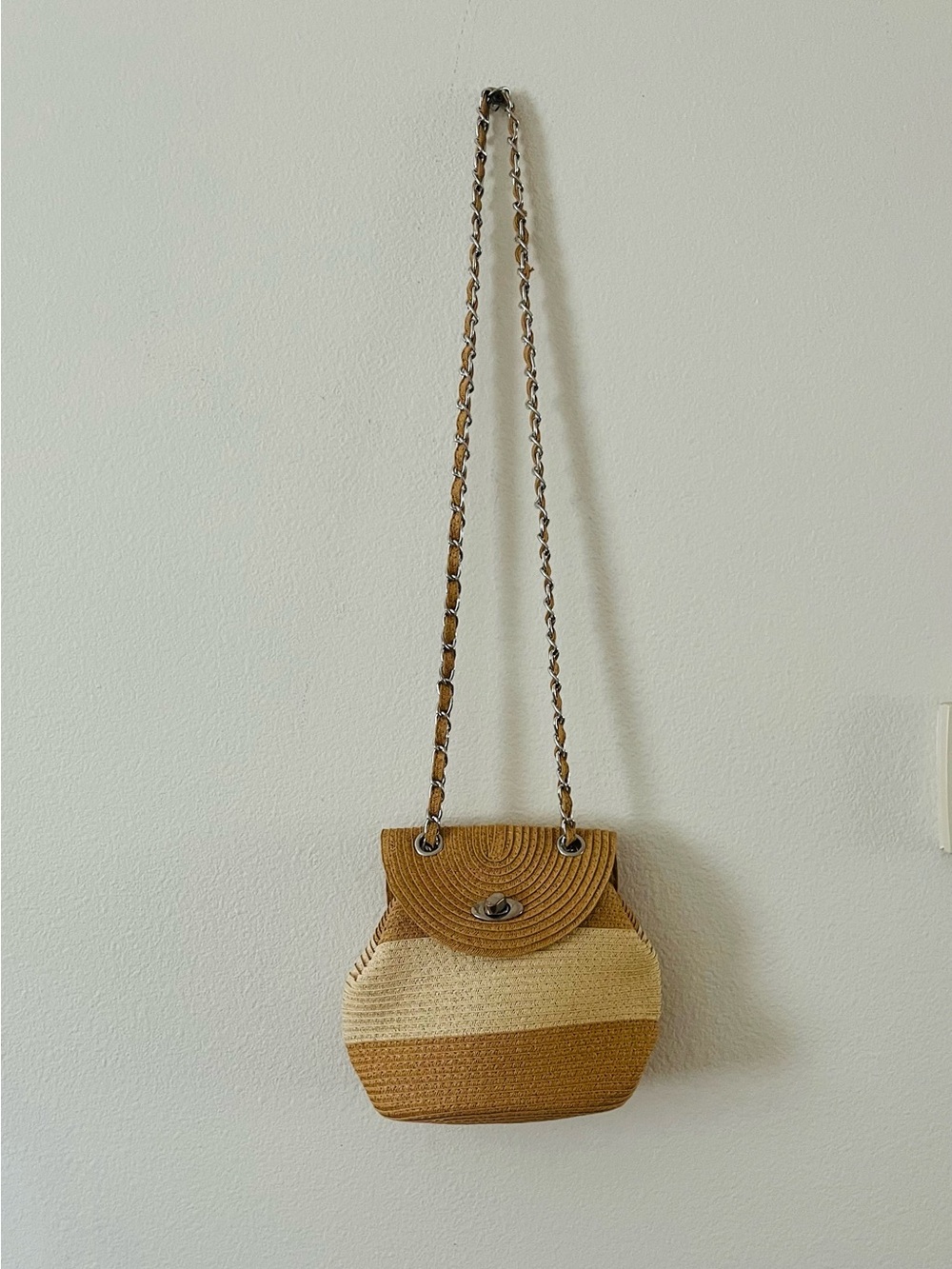 Straw Two-Tone Tan & Cream Crossbody Bag